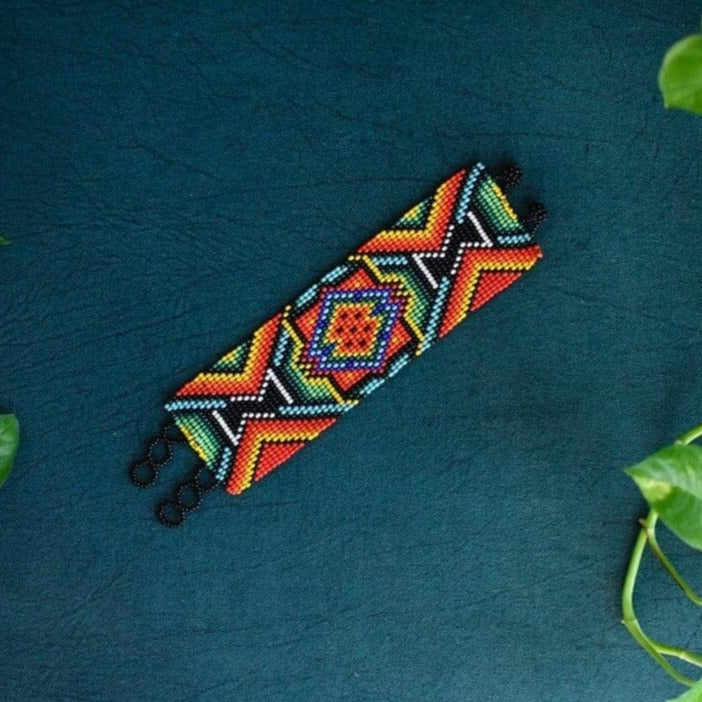 Delicate beaded wrist jewelry - Broken Arrow bracelet Mother Sierra