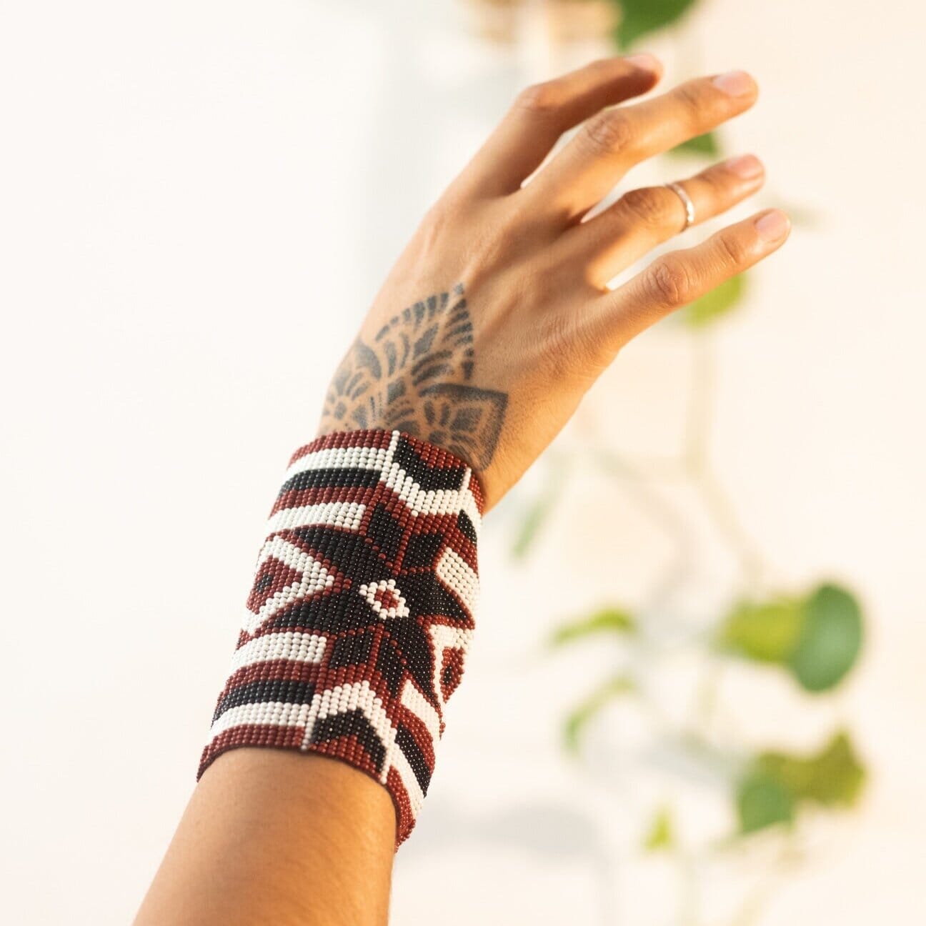 Cow Tail Super Nova bracelet Mother Sierra