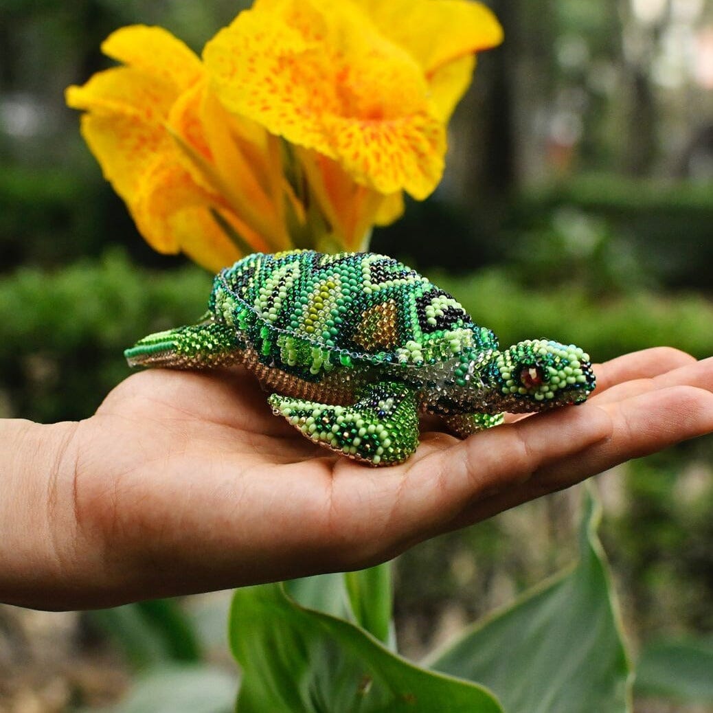 Emerald Turtle Home Decor beaded green animal sculpture figurine