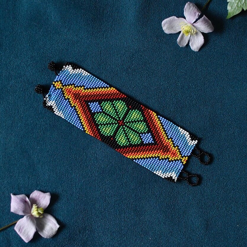 Green Clover blue black red beaded bracelet cuff