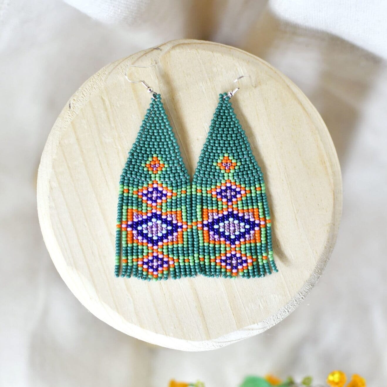 Detailed handmade beaded earring - Ayin Harah Earring Mother Sierra 